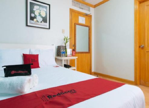 RedDoorz @ Arimbay Legazpi City