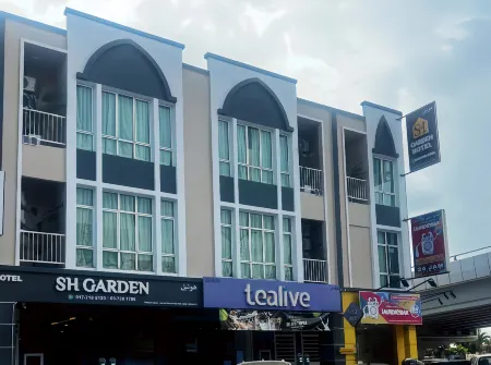 SH GARDEN HOTEL Отели рядом с достопримечательностью «Хомстей Аунер»