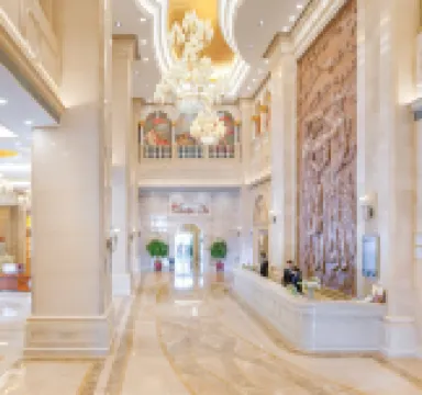 Vienna International Hotel (Shenzhen Qianhai Happy Bay Hotel) Hotels in Baoan Bezirk