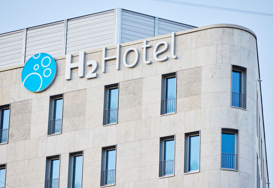 1. H2 Hotel..