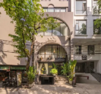 Khách Sạn Ngàn Lẻ  Một Đêm Các khách sạn gần Đại Học RMIT Nam Sài Gòn