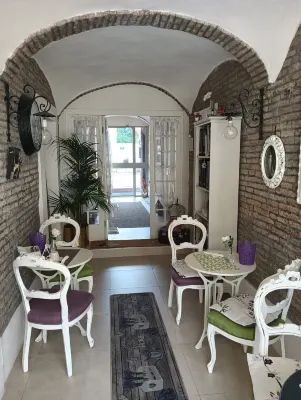 ARIEDIPARMA Rooms&apartments - Homestays