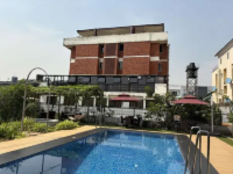 JUN YUE Lagos Landmark Centre  Tafawa Balewa Muritala Airport hotel โรงแรมในลากอส