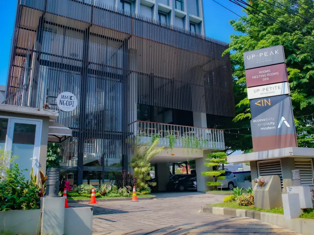 Up-peak Hotel Simpang Lima Semarang - Semarang