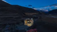 Ozz·nice5·Time Absolution Resort Hotel (Kangding Xinduqiao Branch)