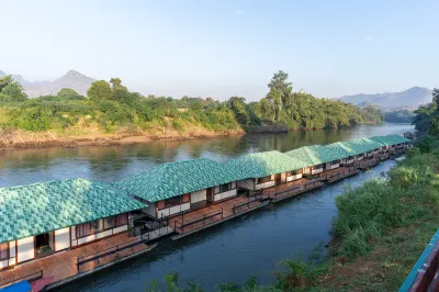 Pung-Waan Resort Hotels near Wat Nong Plasiew