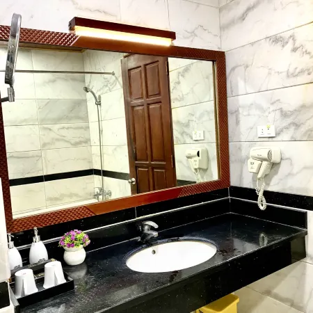 Bac Ninh Royal Hotel