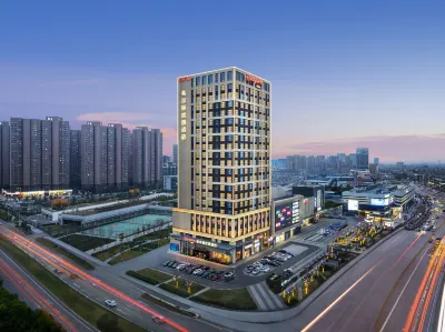 武漢光谷一路希爾頓歡朋酒店 鄰近武漢軟件工程職業學院的酒店