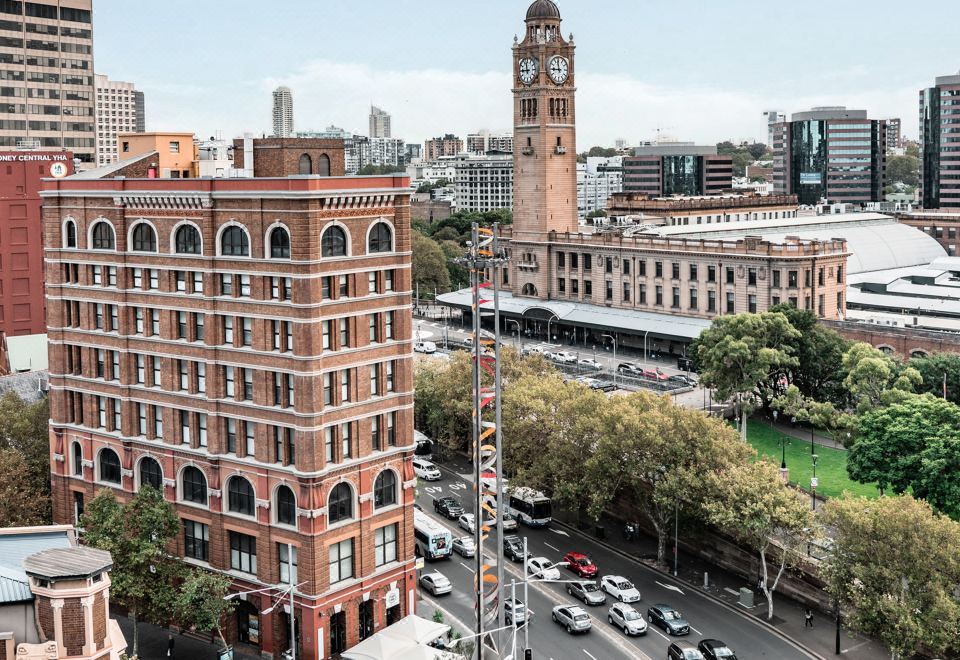 시드니 중심가의 활기찬 모습