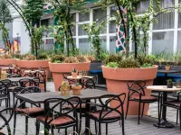 Hotel Berlin, Berlin, a member of Radisson Individuals フリードリヒシュタット宮殿周辺のホテル