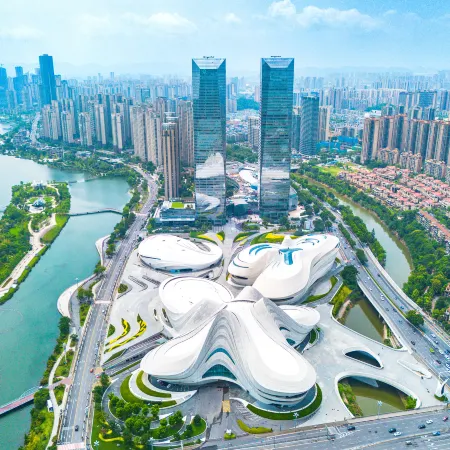 Wyndham Days Hotel Changsha Yuelu (Meixi Lake Art Center Metro Station)