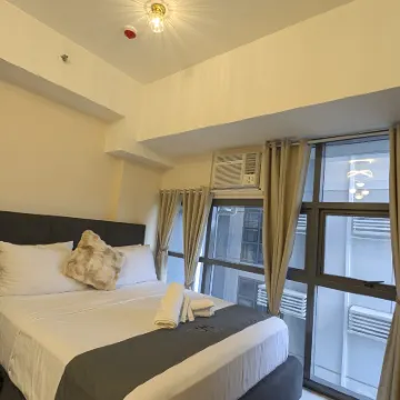 J&M Cozy Retreat Hotels near Philippine Veterans Museum