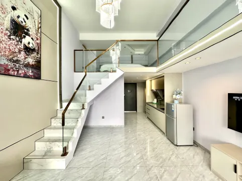 驛瀾軒電競民宿（防城港第四中學德城美食街店）