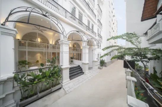 M Village Living Cuu Long Hotels near Tan Son Nhat International Airport