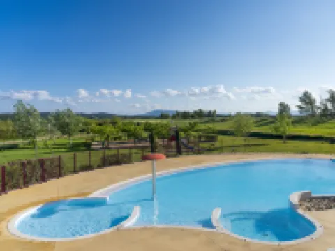 Vacancéole - Port Minervois, les Hauts du Lac Hotels in Homps