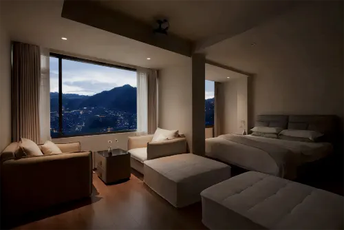 Starlight Hotel Hotel di Leishan