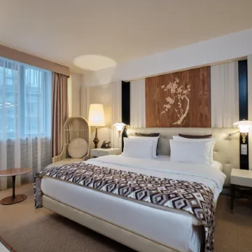 Crown Hotel St. Petersburg  (Краун Отельбывш. Crowne Plaza)