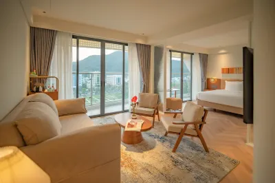 A'dor Hotel & Spa Các khách sạn gần KHĂN GIẤY NHÂN THY
