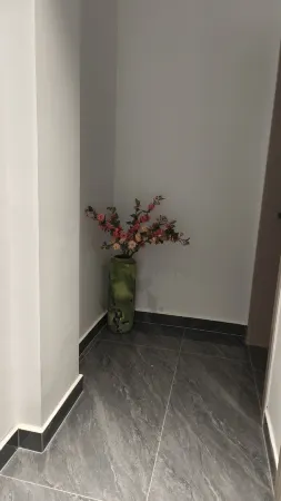 Fuliang Jiangjiang Residence (Ceramic Arts and Crafts Vocational College) Отели рядом с достопримечательностью «Hong Tower of Fuliang»