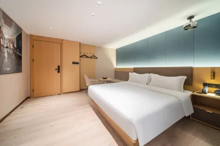 Elong Anyue Hotel (Shenzhen Longhua Subway Station) Отели рядом с достопримечательностью «Dadingling Shanlin Park»