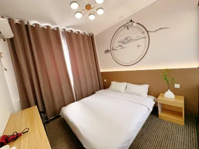 Luyuan Homestay (Kaifeng Longting Branch) Hotels near Tianbo Yang Mansion