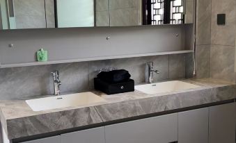Fenghuangling Shang Homestay