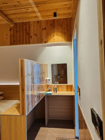 Rongjiang Panjingju Chinese Inn (Dali Dongzhai) Отели рядом с достопримечательностью «Dali Dongzhai»