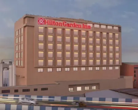 Hilton Garden Inn Surat City Centre Hotéis em Surat