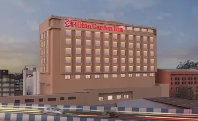 Hilton Garden Inn Surat City Centre Hotel in zona Raghuvir vadi