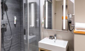 Ibis Styles Clamart Gare Grand Paris