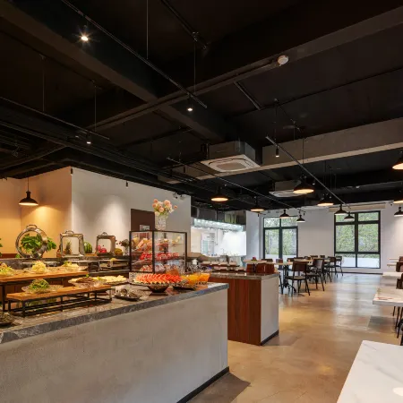 Floral Hotel·Xianning Residential Homestay