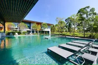 Grand Sappaya Hotel by Lotus Valley Golf Hotels in Ban Sang