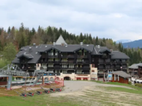 Vacancéole - Grand Morillon Hotels in Morillon