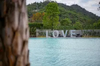 lufeng strontium spring hotel - Pools