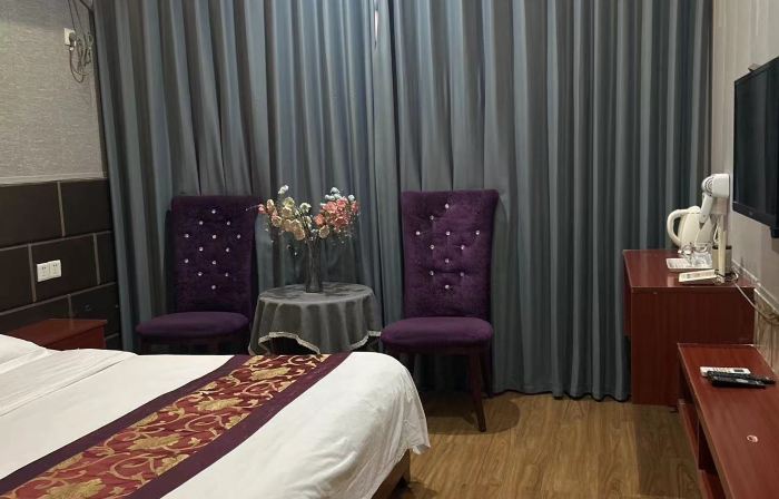 Jingzhou Fanghui Express Hotel