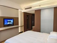 Longshan Jinzixuan Hotel Hotels near Longfeng Square