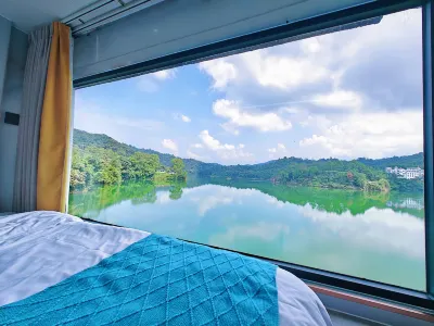 Guangzhou Huguang B&B Hotels in Conghua Business District