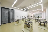 E-Sports Tribe Gaming Hotel (Jingzhou Shashi District Renxin Hui Branch)