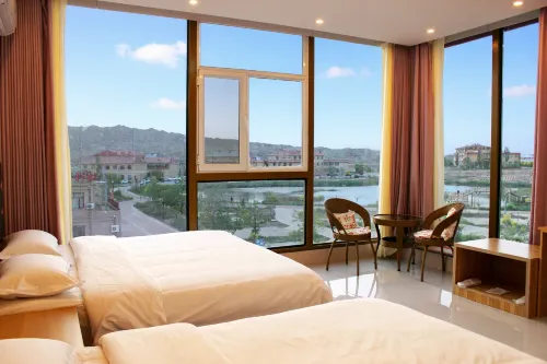 Qicai Danxia Wenzheng Holiday Hotel