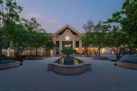 Harbin Songbei Sunac Mall Manxin Hotel Отели рядом с достопримечательностью «Heilongjiang Infotech Profession College (Xueyuan Road)»