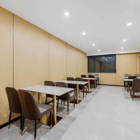 Anqing Yixin Hotel