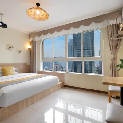 RuQing Homestay (Chongqing Jiefangbei Pedestrian Street Hong Ya Dong) Hotel dekat Kuil Luohan Chongqing
