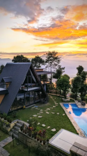 The Pipal Tree Mountain Villa Pokhara Отели в г. 