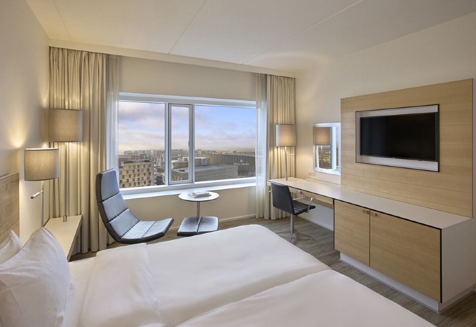 5. 크라운 플라자 ..