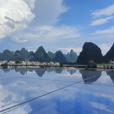 Biqi Riverview Hotel (West Street Lijiang Branch)