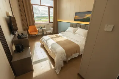 Gaxiu Yungu Hotel
