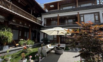 Shaxi Ancient Town Lanyue Homestay