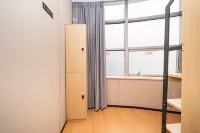 Zhexi Changqiu Youth Hostel (Shanghai Bund Yu Garden Branch)