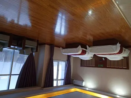 Haiyuan Zhongxin Hotel