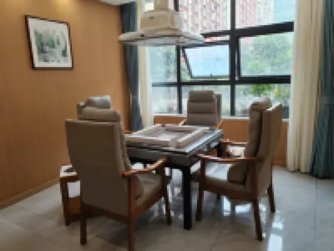 โรงแรมเรเซน เซเลคท์ หย่าอัน